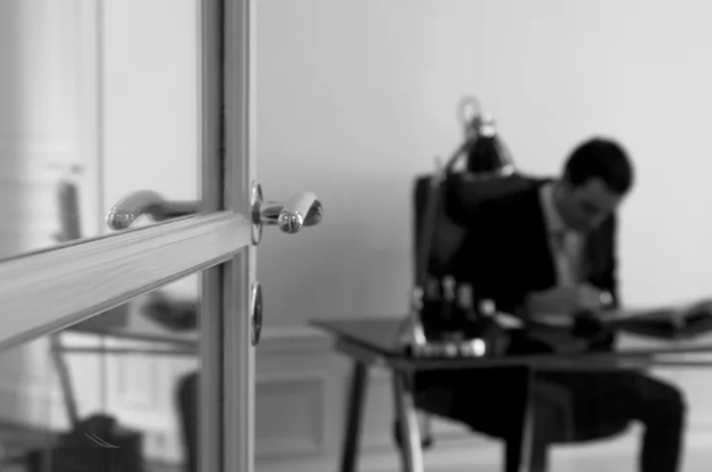 Maître Joackim Fain au travail